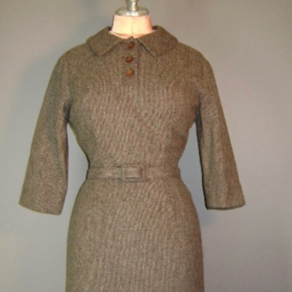 VINTAGE 1950s hourglass wool dress with belt